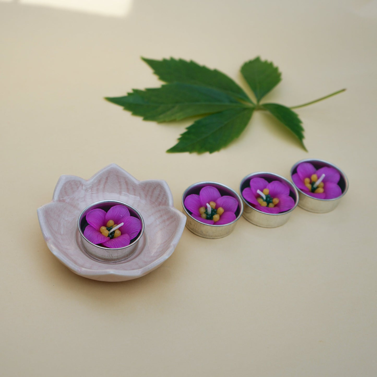 Pink Escallonia Scented Tealights